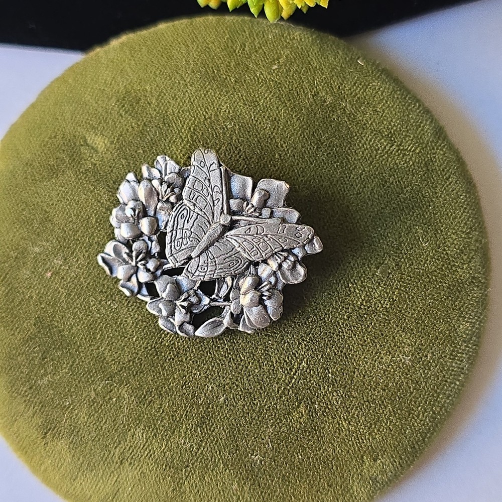 Vintage 1998 Birds And Blooms Pewter Butterfly Brooch Pin