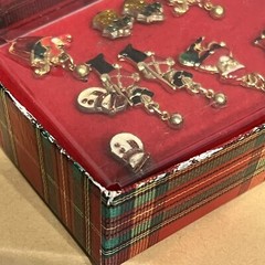 Vintage Gold Tone & Enamel Christmas Holiday Earrings 5 Pair Original Box Retro