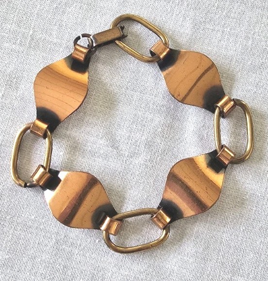 Copper Mid Century Modern Organic Shaped Oval Connectors Hinged Clip…