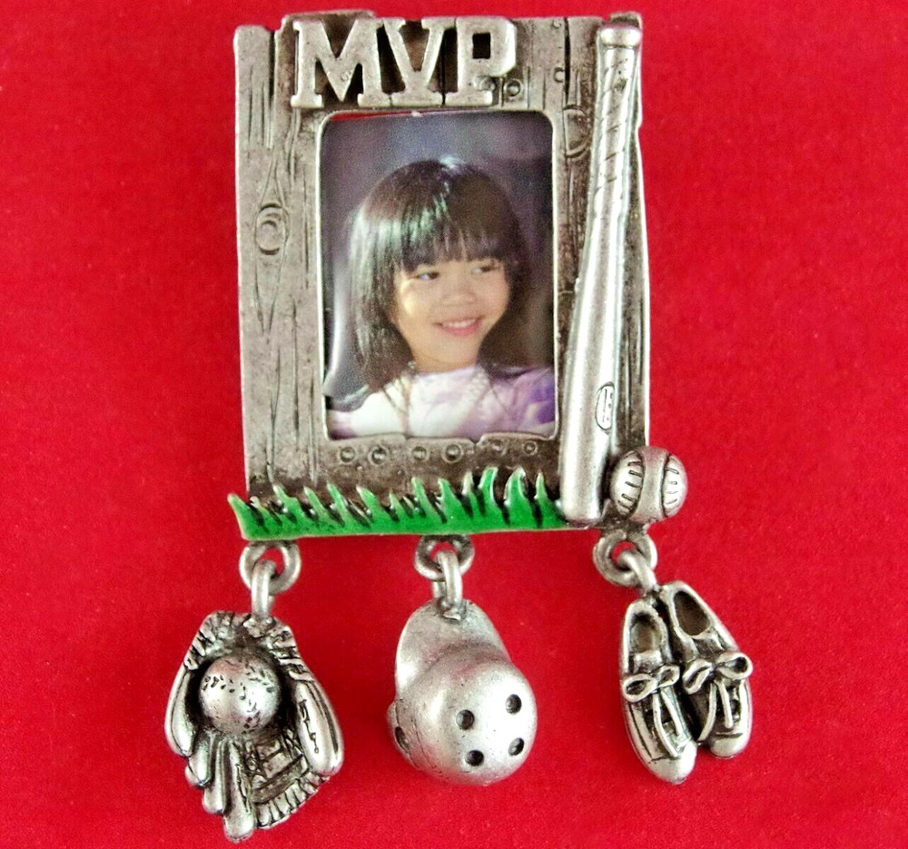 VTG c1980’s DANECRAFT MVP BASEBALL PHOTO FRAME DANGLE CHARM PEWTER BROOCH PIN
