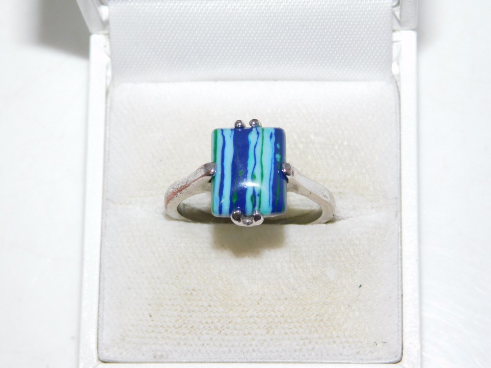 Banded Blue Glass Stone Silver tone Solitaire sz 10 Ring