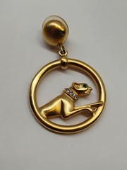 Vintage 80s Jackie Collins Gold Tone Green Eyes Panther Drop Pierced Earrings