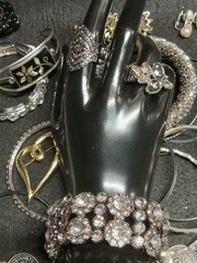 Vintage To Modern Cosrume Jewlery Lot Gold And Silver Tone Necklaces And More!