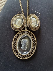 Vintage Cameo Jewelry Set Gold Tone Necklace Pendant & Earrings Clear Glass