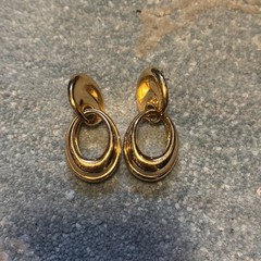 VINTAGE GIVENCHY NY PARIS GOLD TONE DOOR KNOCKER PIERCED CHUNKY 33.4GR