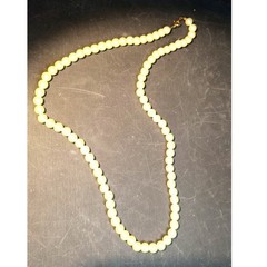 1165. Faux Pearl Strand