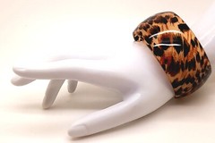 B001 Vintage boho Animal Print Acrylic Cuff 1.5″ Wide fashion jewelry Bracelet