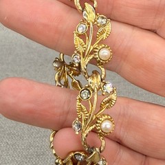 Vintage Bracelet Gold Tone Leaves Rhinestone Imitation Pearl Flowers 6.5