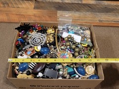 vintage-to Now-BROKEN -REAL JUNK-ALL NOT WEARABLE-GOLD TONE-jewelry Lot- 14 Lb