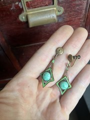 1920s Art Deco Dangle Earring Green Enamel And Stone Brass Clover Screw Back