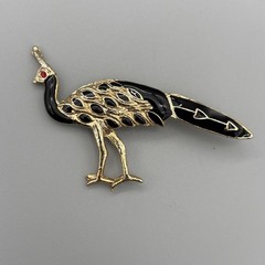 Vintage Brooches Lot of 4 Birds Dove Parrot Peacock Animals Italy READ