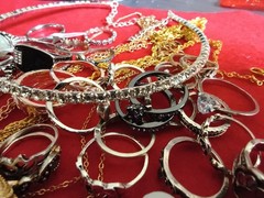 44-Piece Estate Jewelry Collection – Mixed Fashion Jewelry – Rings, Necklaces