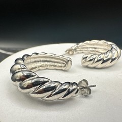 Vintage Y2K Twisted Hoop Earrings Silver Tone Wide Croissant Women’s jewellery