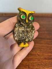 Vintage Mid Century Lucite Owl Brooch Pin 1970’s Big Green Eyes Retro New Clasp