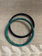 4 vintage Cloisonné bracelets, multicolored