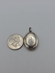 Vintage Sterling Silver 925 Monogram R Double Oval Locket Pendant 7.5g