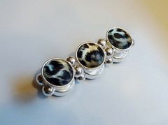 Vtg Faux Fur SNOW LEOPARD STRETCH BRACELET Costume Chunky Silver Tone Big Cat