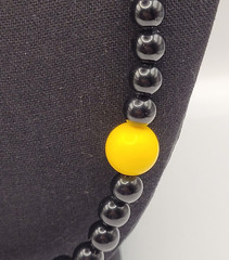 Jet Black w Bright Yellow Beaded Professional Necklace Steelers Colors 26 In