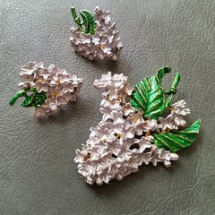 Vintage Lilac Floral Purple and Green Enamel Brooch and Clip Earrings Set