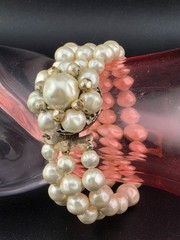 Vintage Graduated Baroque Lucite Pearls 3 Strand Statement 7″ Bracelet