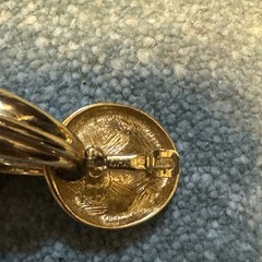 VINTAGE GIVENCHY NY PARIS GOLD TONE DOOR KNOCKER PIERCED CHUNKY 33.4GR