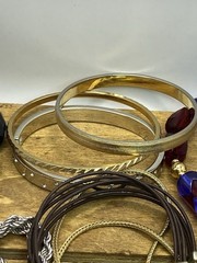 Vintage 15 Piece Monet Signed Mixed Jewelry Lot
