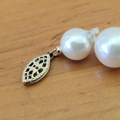 Vintage Oversized Graduated Faux Pearl Necklace Knotted Statement 17in 51g