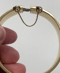 Vintage WINARD 12K Gold Filled Hinged Bangle Bracelet 6.75″R Floral Scrollwork