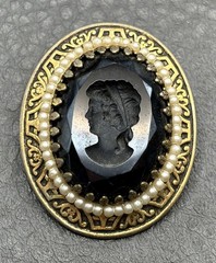 Vintage Black Glass Left Facing Cameo Brooch Pendant Faux Pearl Ornate Frame
