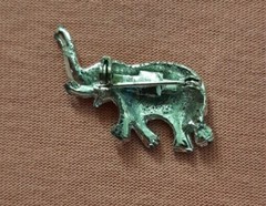 Cute Vintage Elephant pin with stones gold and silver