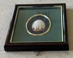 Vintage Carved Italian Shell Souvenir Cameo – The Spanish Steps, Rome – Framed
