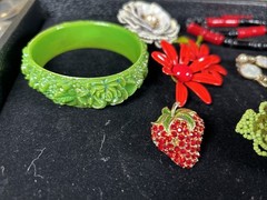 Vintage Rhinestone Flowers Plastic Jewelry Lot Of 9 Gorgeous Pieces
