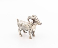 925 Sterling Silver Vintage Decorative Piece Etched Big Horn Sheep Charm TR4079