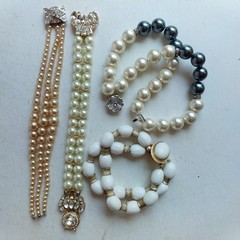 Lot of 4 Vintage Bracelets Ivory White Pearly Gray Ornate Clasps Multi Strand