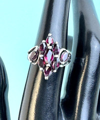 GORGEOUS Vintage AVON Ring SIGNED JJJ Amethyst Cluster size 7
