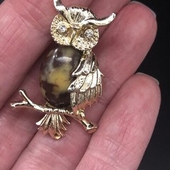 Vintage Gerrys Signed Stone Rhinestone Owl Bird Brooch Pin