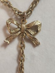 1928 Marked Heart And Bow Dangle Necklace 17 Inches