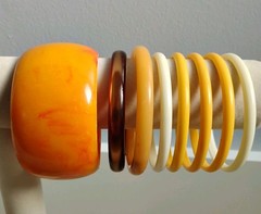 All Vintage Yellows Bangle Bracelet Lot Egg yolk Acrylic Plastic