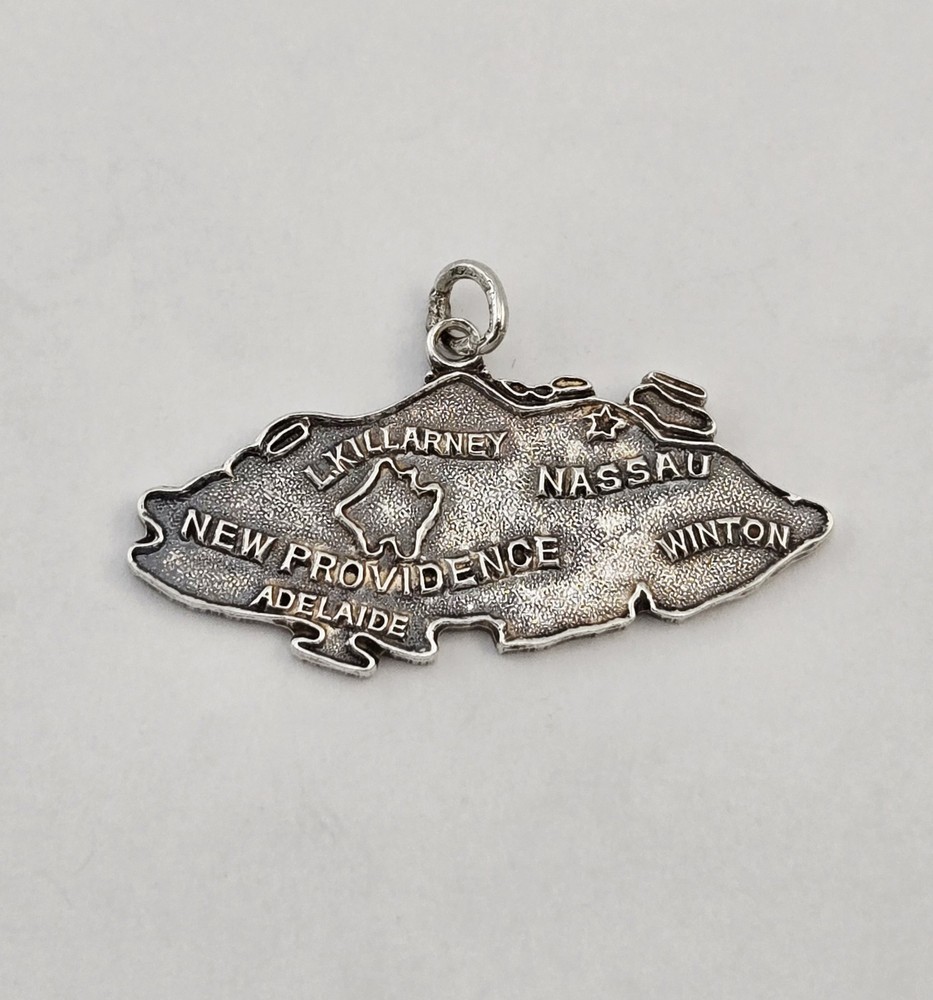 Vintage Bahamas New Providence Nassau Sterling Silver Map Charm Pendant – 4.7g