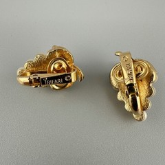 Vintage Crown Trifari Earrings Pearl Blue Enamel Grape Cluster Clip On Gold Tone
