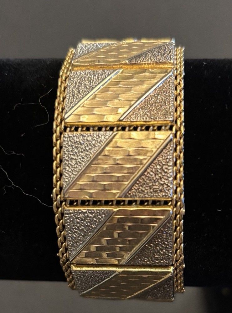 Vintage 1950’s 13 Link Bracelet Silver And Gold Design 7 Inches In Length