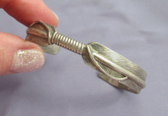 VINTAGE OLD PAWN STERLING L LARRY BEGAY NAVAJO FEATHER CUFF BRACELET