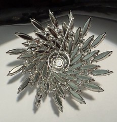 Vintage Signed Weiss Clear Rhinestone Domed Pinwheel Navette Brooch 3” – READ