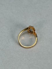 Vintage Gold Tone Blue Teardrop CZ Ring Pear Stone Leaf Design Size 7.25