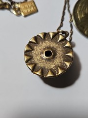 John Wind Maximal Art Green Iridescent Pendant 16″ Antiqued Necklace Estate VTG