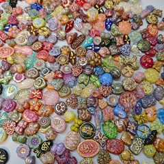 Vintage Now Bulk Jewelry bead Lot 3.5OZ ALL Brand New Untested 200+Mix and Match