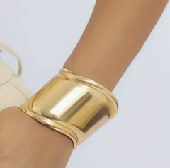 Vintage 1990’s Gold Bracelet Cuff- Trending Now-Designer like