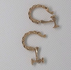 Vintage H.A. Vendome Twisting Hoop Screw Back Clip-on Gold Tone Earrings