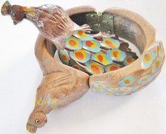 RARE VINTAGE 1930s-40s WOOD PEACOCK CLAMPER BRACELET MATCHING PIN SET