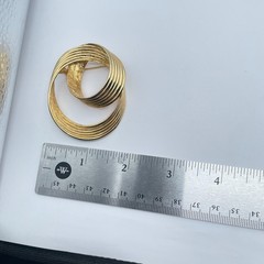 Vintage Gold-Tone Metal Engraved Hammered Abstract Swirling Double-Ring Brooch